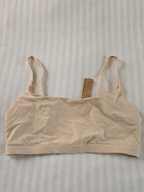 SKIMS Fits Everybody Maternity Nursing Scoop Bralette Size:Medium Sand